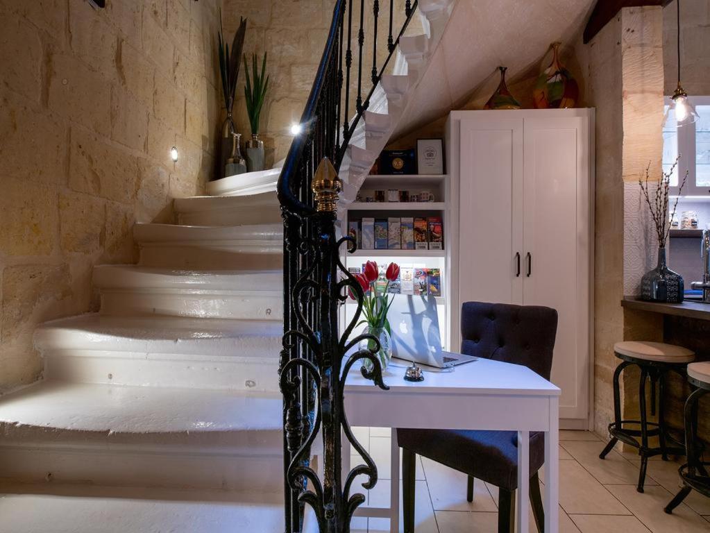 Hotel Julesy'S Bnb Cospicua Zewnętrze zdjęcie