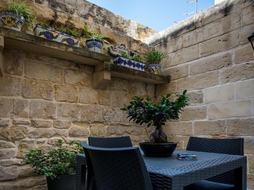 Hotel Julesy'S Bnb Cospicua Zewnętrze zdjęcie