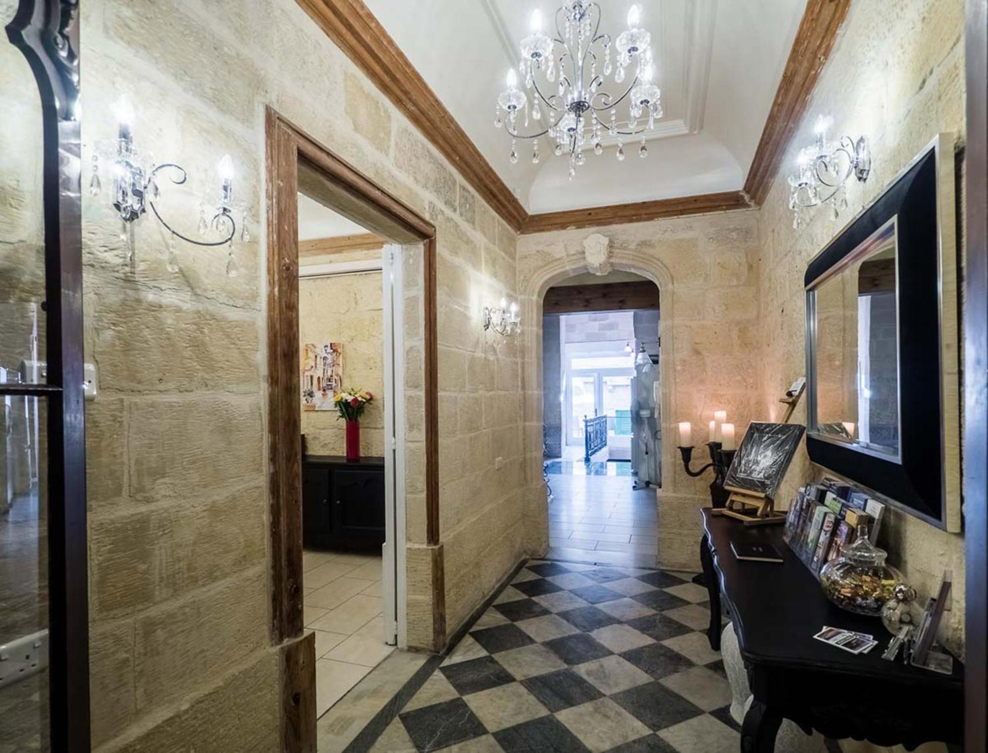 Hotel Julesy'S Bnb Cospicua Zewnętrze zdjęcie